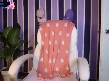 mia_sexy_33 – webcam model profile photo Image 17