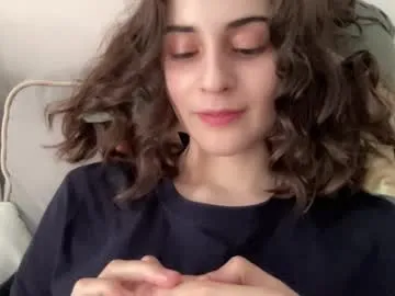 kira0541 – webcam model profile photo Image 5