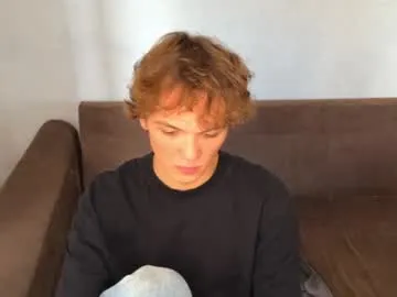 petites_perles – webcam model profile photo Image 2