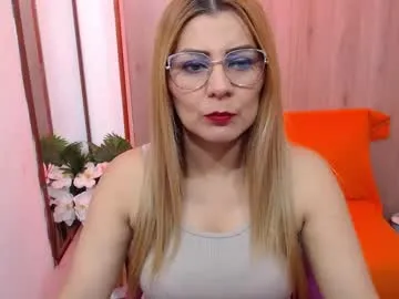 anabel054 – webcam model profile photo Image 2