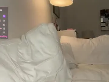 loving_ladies – webcam model profile photo Image 11