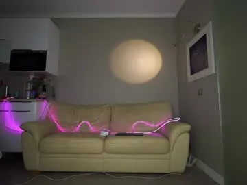 paoguerrax354 – webcam model profile photo Image 6