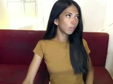 yannafucks – webcam model profile photo