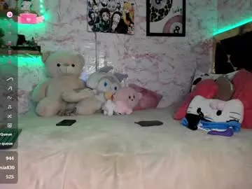 emahallee – webcam model profile photo Image 4