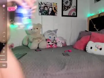 emahallee – webcam model profile photo Image 9