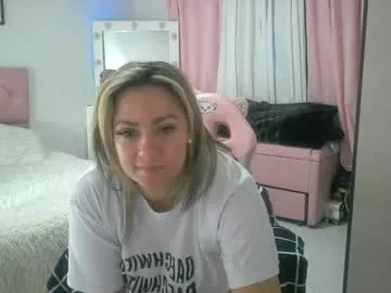 loving_ladies – webcam model profile photo Image 13