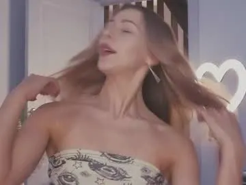 your_dolls – webcam model profile photo Image 13