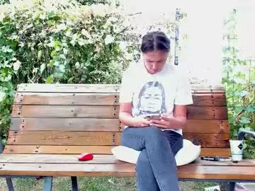 sellapink – webcam model profile photo Image 11