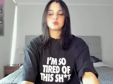 cammiila – webcam model profile photo Image 3