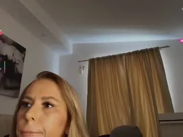 cassie_palmer – webcam model profile photo Image 8