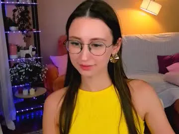 loreeluben – webcam model profile photo Image 10