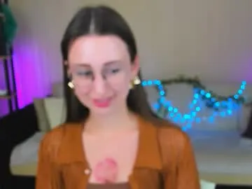 loreeluben – webcam model profile photo Image 5