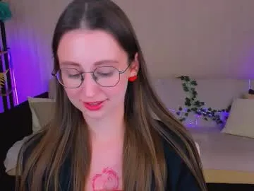 loreeluben – webcam model profile photo Image 7