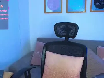 littlejennifer18 – webcam model profile photo Image 13