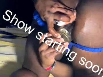 your_dolls – webcam model profile photo Image 11