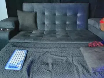 oliversport – webcam model profile photo Image 9