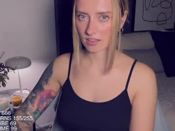 pinkadele – webcam model profile photo Image 4