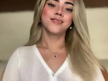 petites_perles – webcam model profile photo Image 3