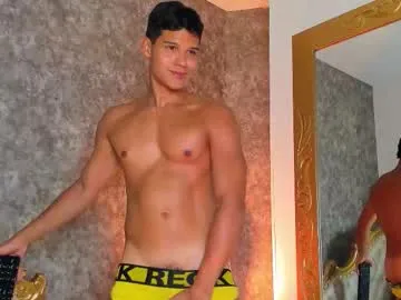 redhead_shark – webcam model profile photo Image 18