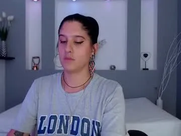 your_dolls – webcam model profile photo Image 3