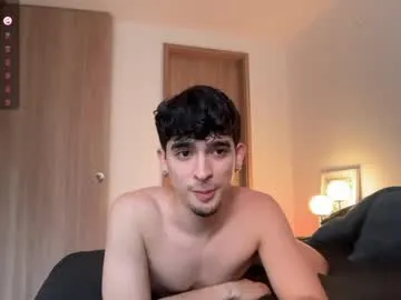 couple_of_fire_ – webcam model profile photo Image 4