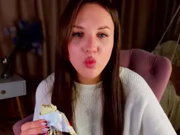 little_sharol – webcam model profile photo Image 15