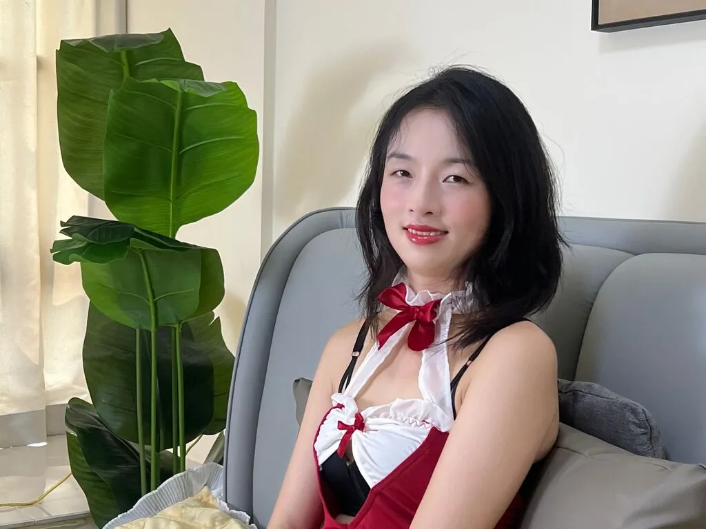 Holiland – webcam model profile photo