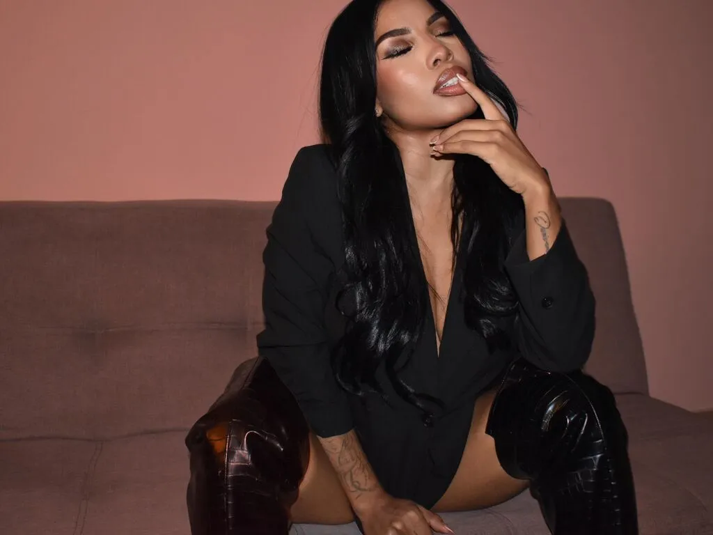 NaomiWest – webcam model profile photo